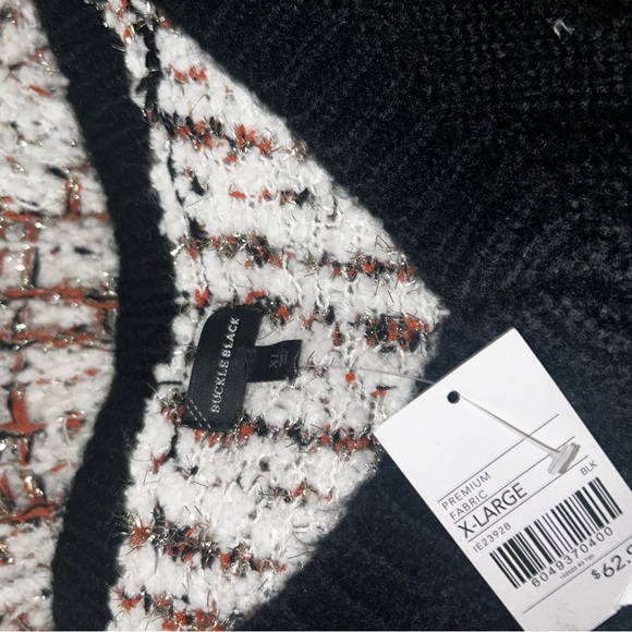 Buckle Black sweater. - Picture 5 of 5